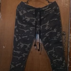 Camo pants